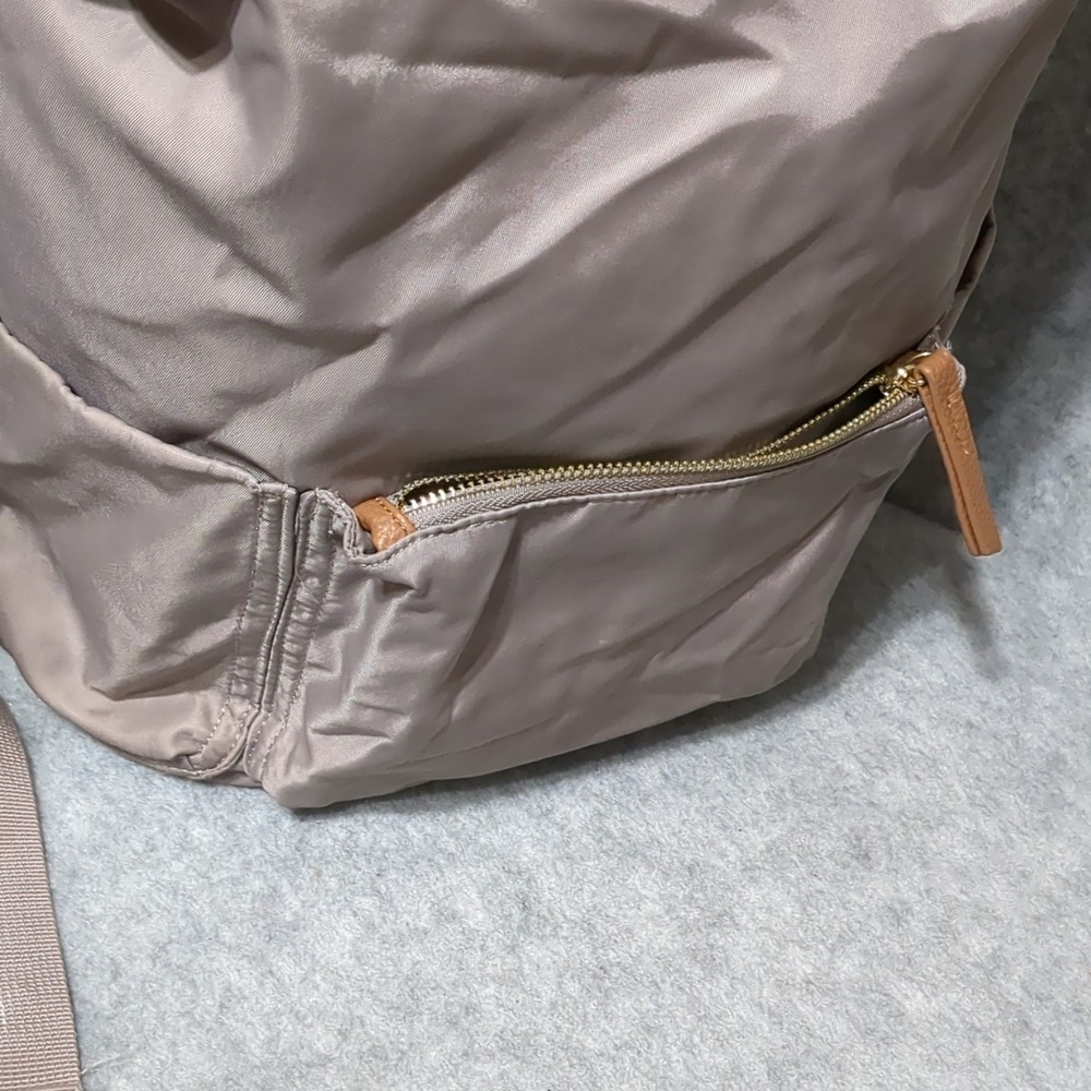 Tommy Bahama Lilac Nylon Campus Travel Laptop Backpack Tan Faux Leather NWOT - Picture 4 of 10
